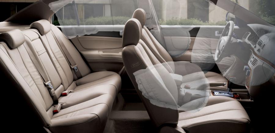  Hyundai Sonata 2005 года  (фото 8 из 22)
